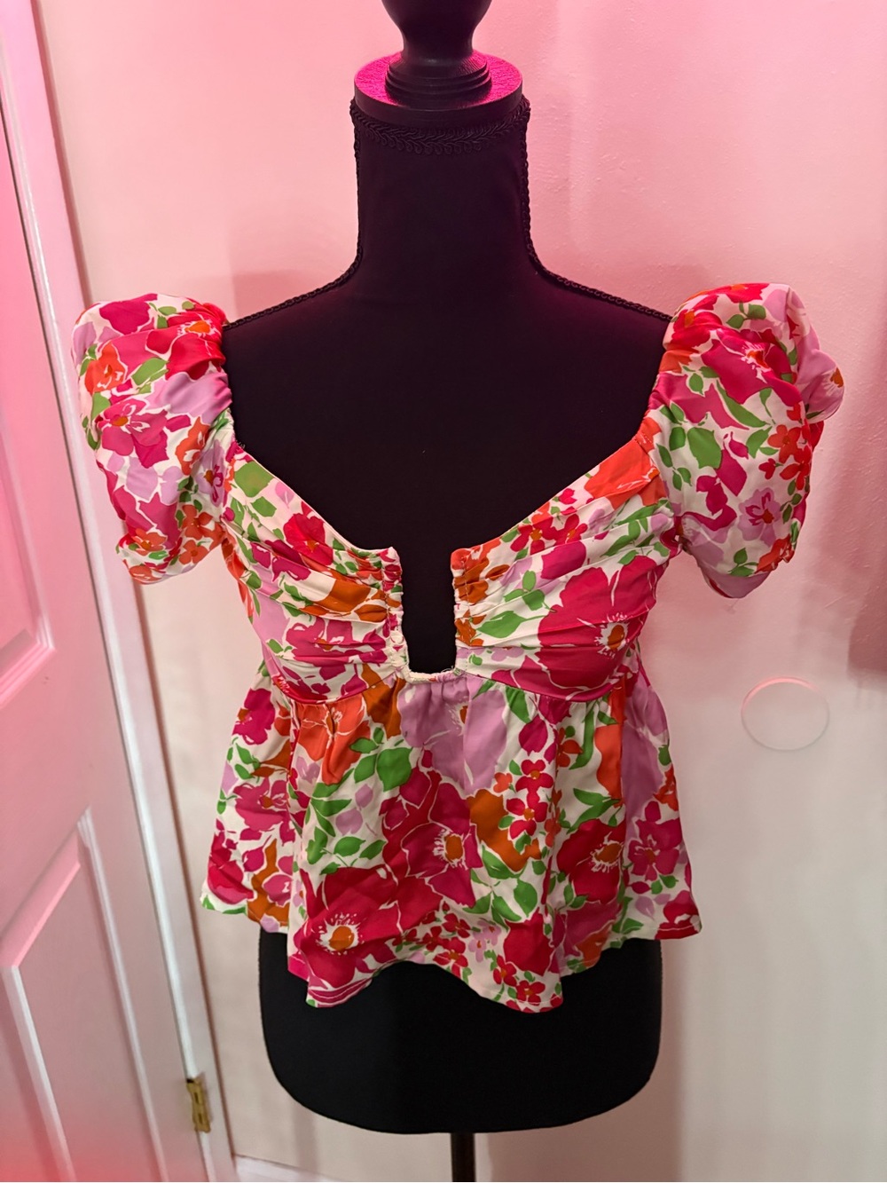 Astr Floral Puff-Sleeve Peplum Top in Pink, Green & Orange
